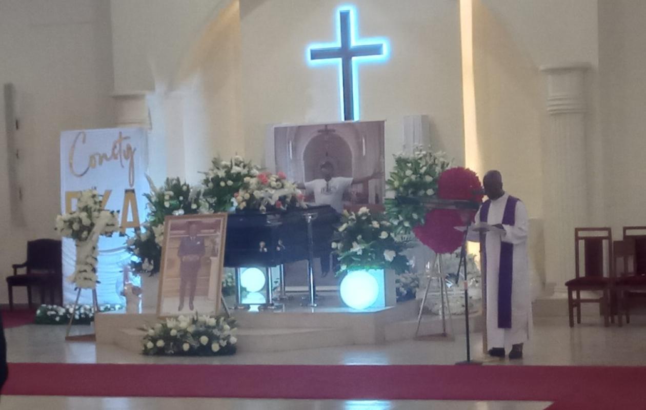 Hommage national : Consty Eka élevé au rang d’Officier avant son ultime adieu en Côte d’Ivoire