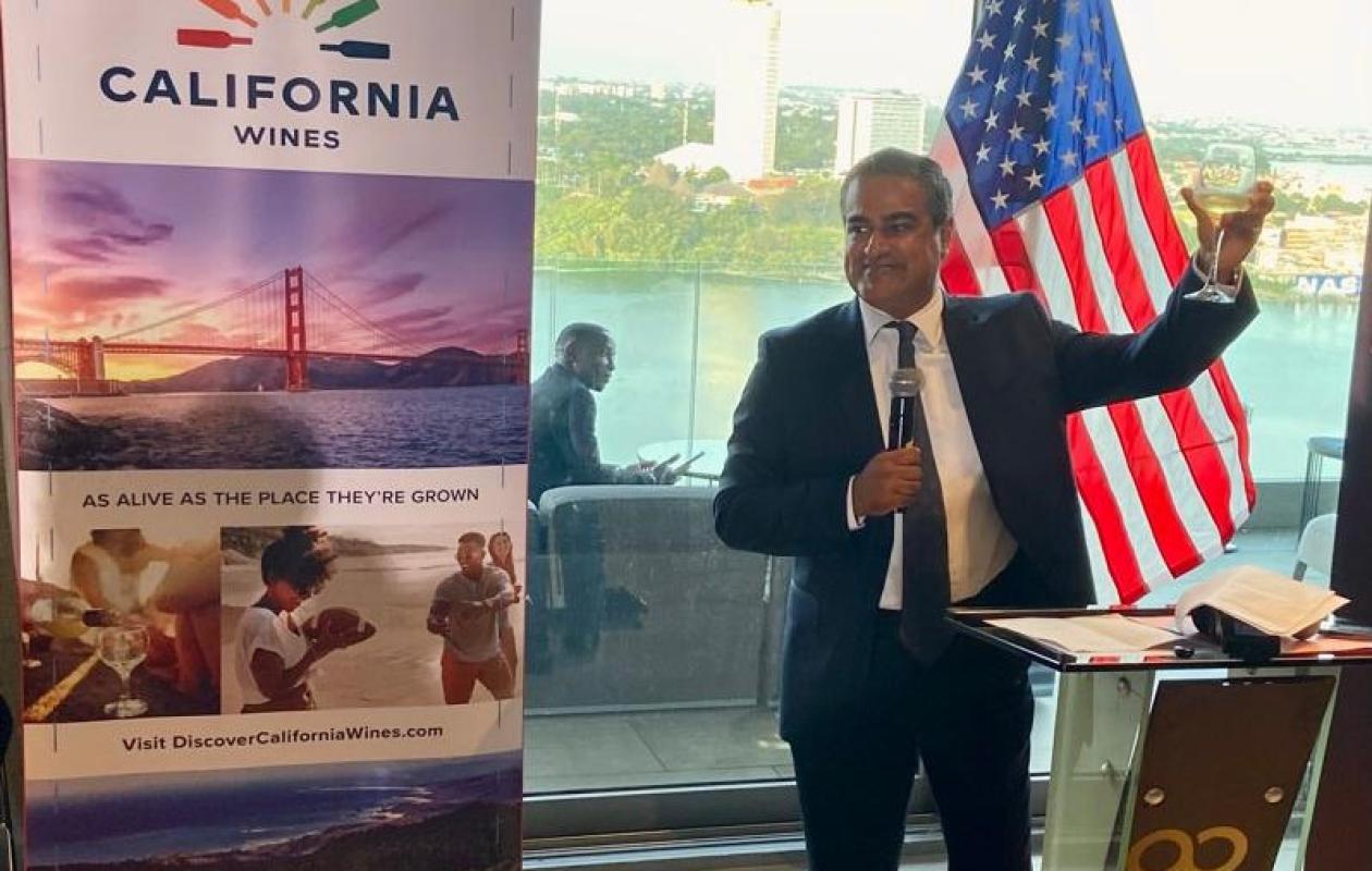 Promotion du vin californien : plus de 100 crus d’exception exposés à Abidjan pour conquérir le marché ivoirien