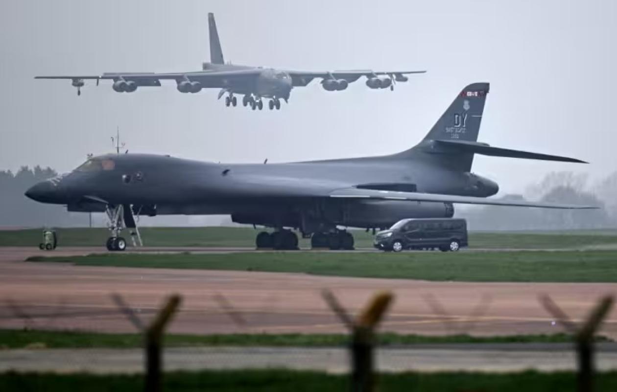 Stocks de missiles PrSM, THAAD : "sur le pied de guerre", le Pentagone mobilise les géants américains de la défense pour accélérer la production