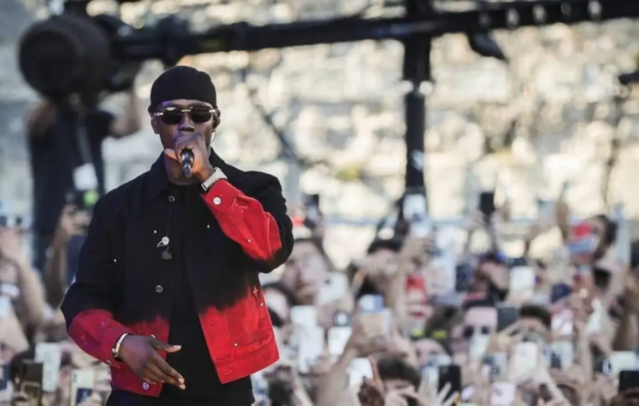 Concert hommage Werenoi : Mac Tyer, Fianso, Youssoupha, Lino, la crème du rap français est venue lui rendre hommage