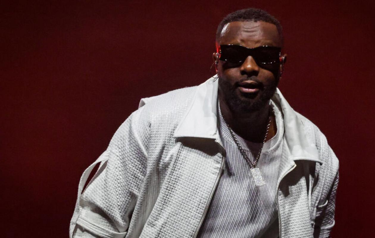 La garde à vue du chanteur Gims, mis en cause dans une affaire de blanchiment en bande organisée, prolongée