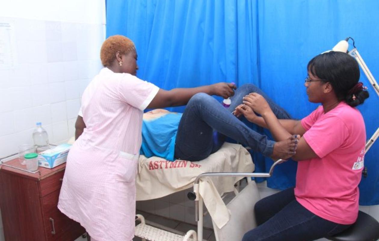 Abidjan intensifie la lutte contre le cancer colorectal avec 1 000 dépistages gratuits