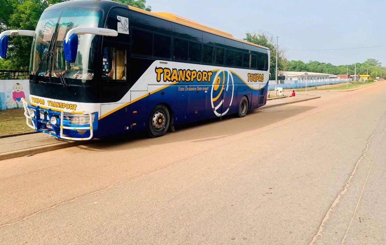 Accouchement en plein trajet : une passagère sauvée in extremis à Niakara