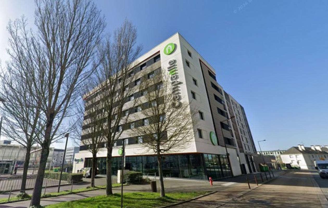 Le Mans : il attire une jeune femme de 26 ans dans les WC d'un hôtel... la suite est atroce