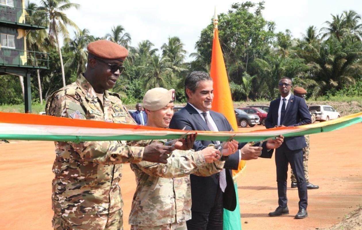Côte d’Ivoire : les États-Unis offrent un champ de tir ultramoderne aux Forces spéciales à Jacqueville