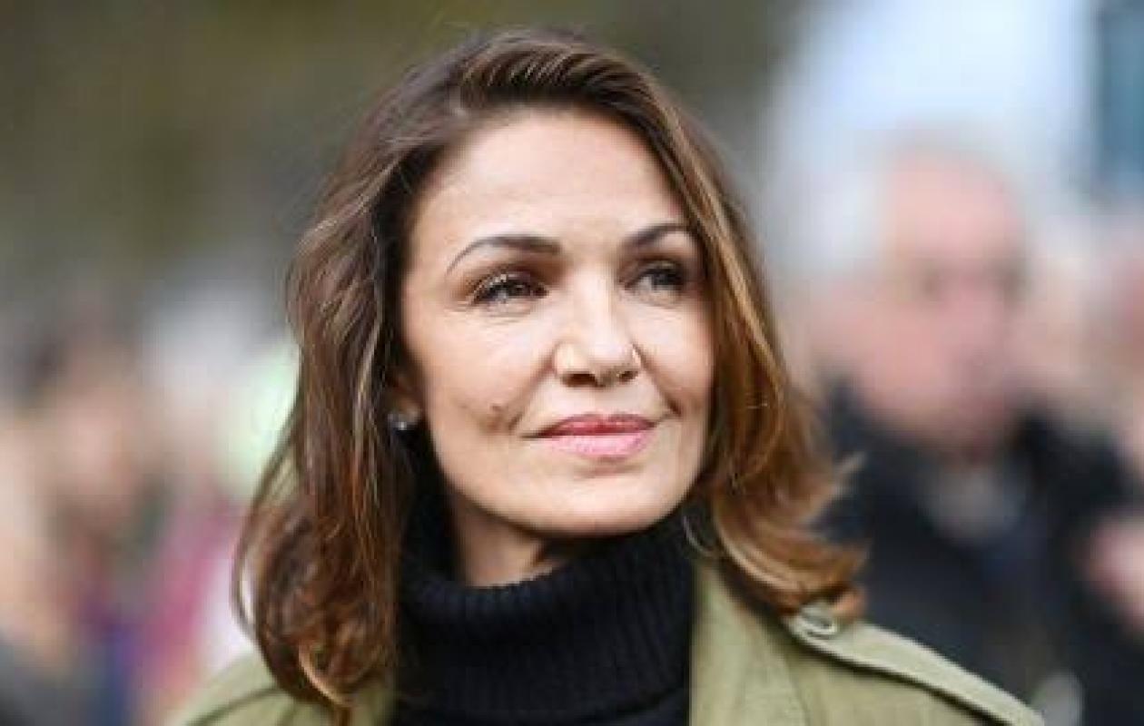 Mystère à Paris : l'actrice Nadia Farès retrouvée inanimée dans une piscine