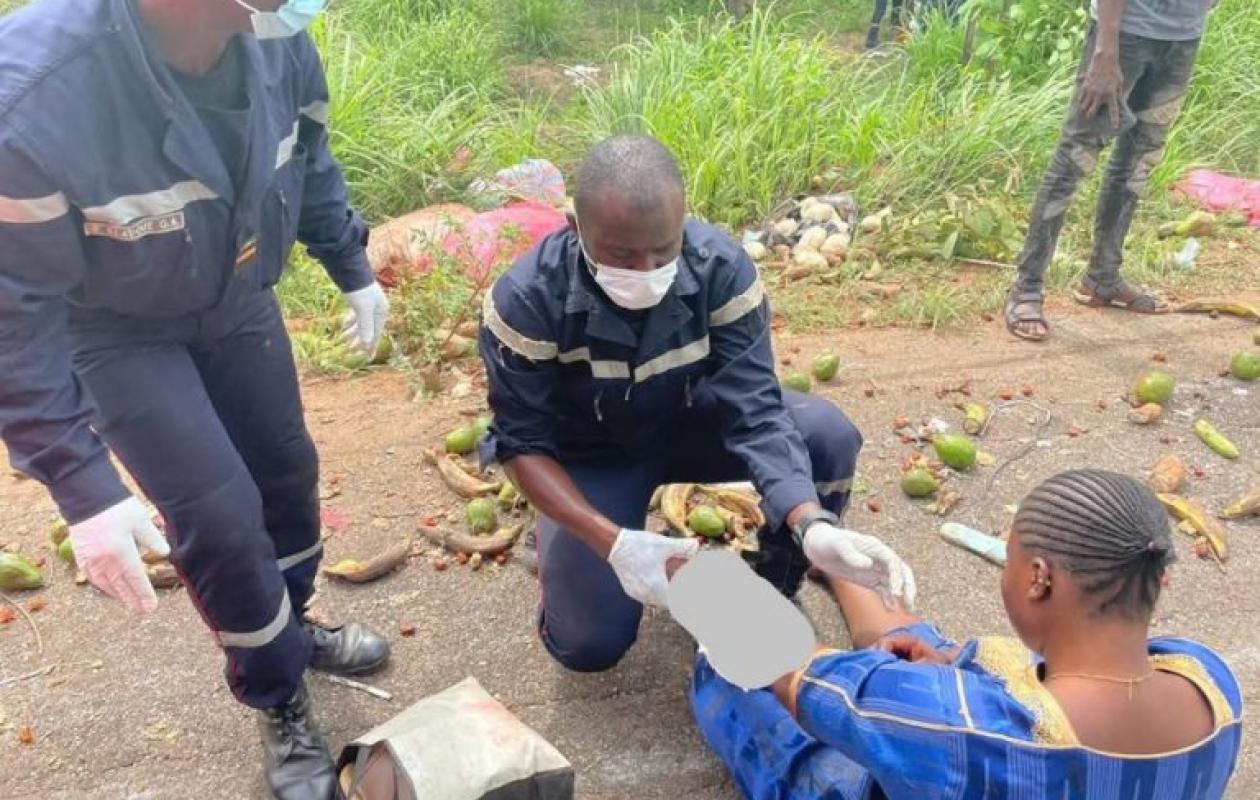 Drame à Manabri : Un motocycliste perd la vie dans une collision avec un poids lourd