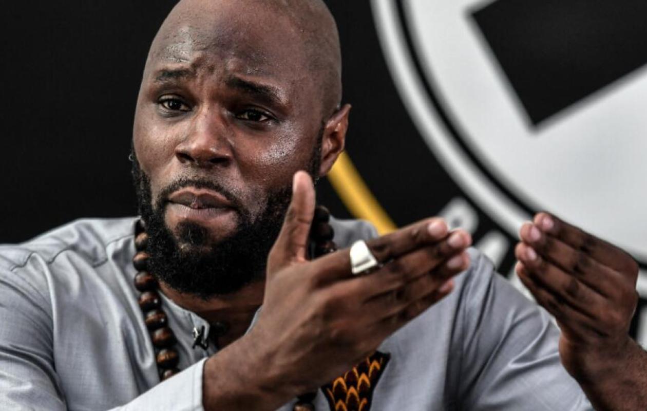 L'influenceur anti-occidental Kemi Seba, recherché par le Bénin, a été arrêté en Afrique du Sud