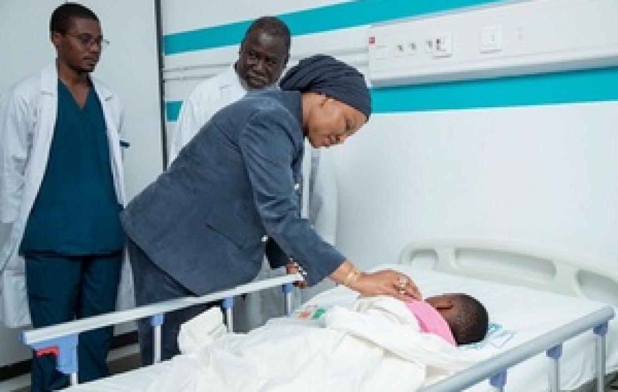 Treichville : Nassénéba Touré au chevet d’une fillette de 3 ans victime d’agression sexuelle