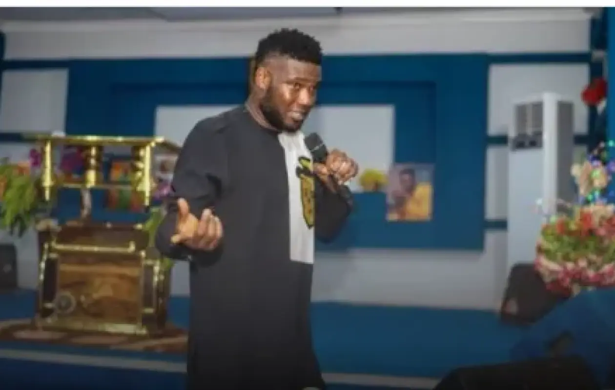 Nigéria : un pasteur affirme avoir roulé sa voiture deux mois sans carburant