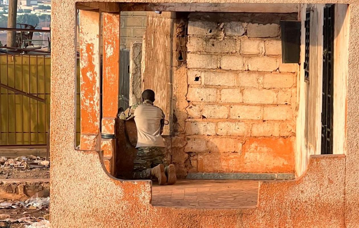 Au Mali, l’armée fait état d’attaques coordonnées de « groupes terroristes » près de Bamako et dans plusieurs villes