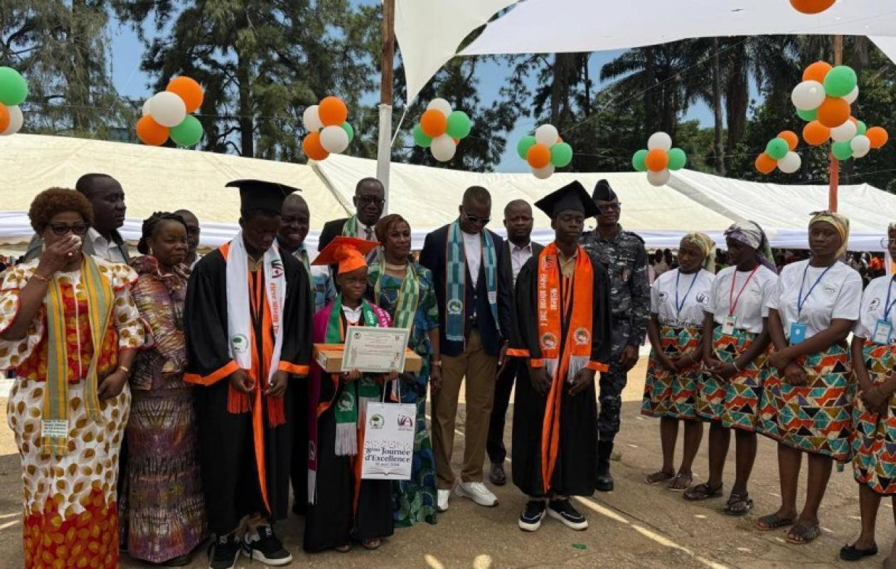Yopougon-Andokoi : Le Lycée Moderne célèbre ses champions de l'excellence 2026