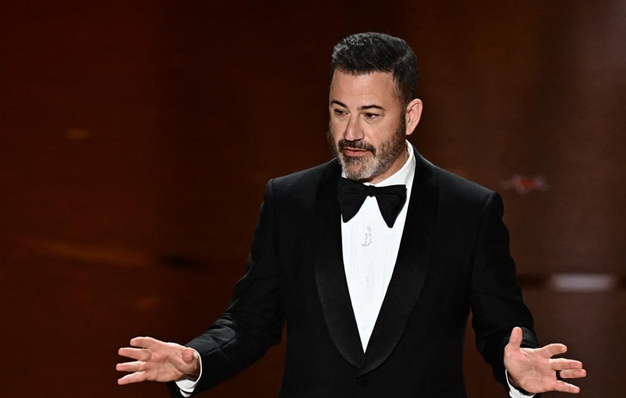 "Elle a l'aura d'une veuve en devenir": Donald Trump réclame le renvoi de l'animateur Jimmy Kimmel après une blague "ignoble"