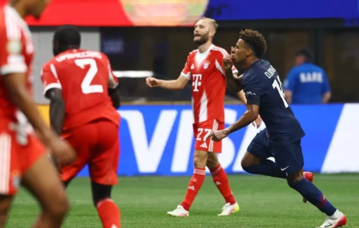 Spectacle Total au Parc : Le PSG Terrasse le Bayern dans un Match de Légende (5-4)