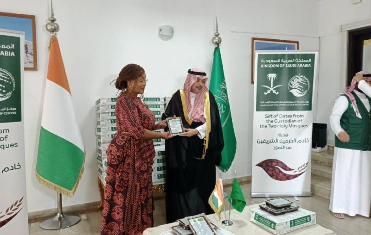 Coopération solidaire : l’Arabie saoudite fait don de 50 tonnes de dattes à la Côte d’Ivoire