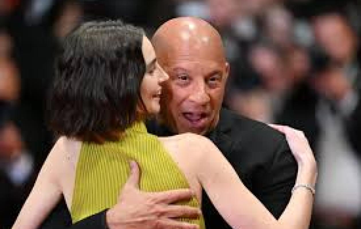 Vin Diesel ému aux larmes au Festival de Cannes avec Meadow Walker, la fille de Paul Walker