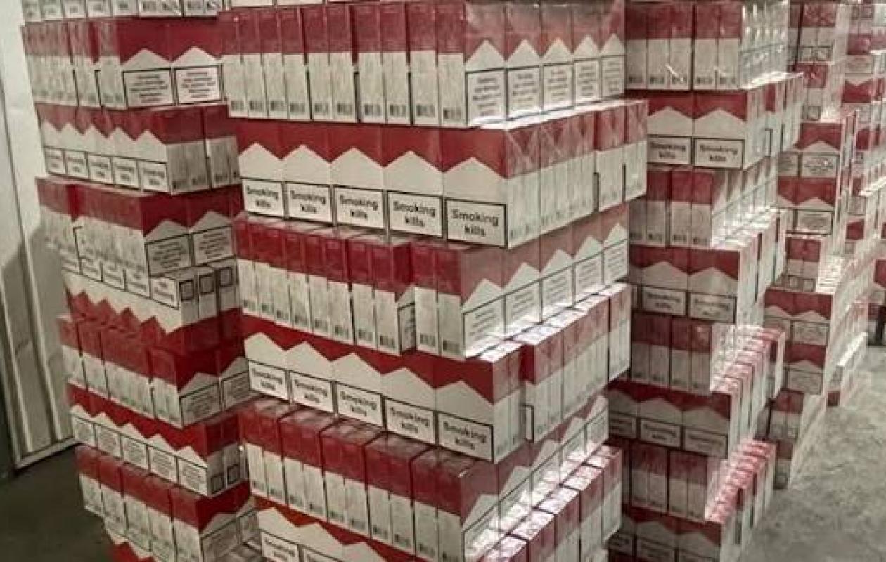 Trafic de cigarettes à près d’un million d’euros : un grossiste catalan condamné à quatre ans de prison en Andorre
