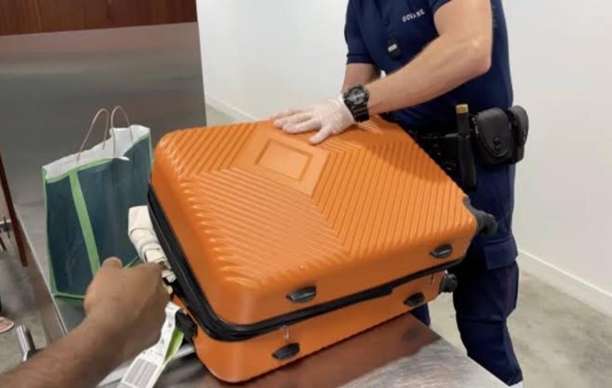 Trafic de stupéfiants : deux Britanniques interpellées à l’aéroport avec 17 kg de cannabis
