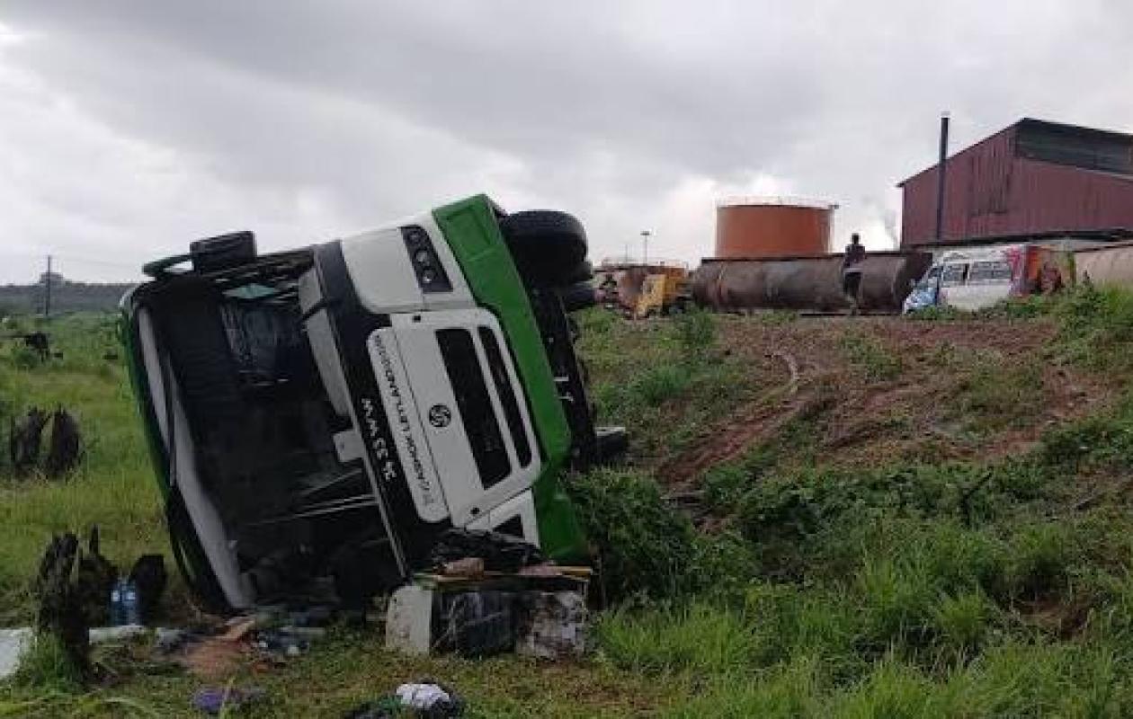 Accidents à répétition près d’une usine d’huile de palme : les usagers de Guitry tirent la sonnette d’alarme
