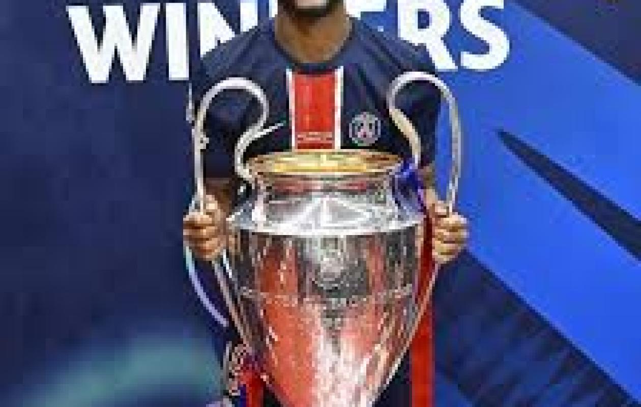PSG-Arsenal : à 18 ans Ibrahim Mbaye le joyau de l'équipe du Sénégal remporte sa deuxième finale de Ligue des champions