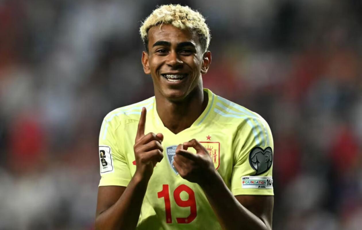 Lamine Yamal sur le toit du monde : il écrase Haaland et Mbappé au classement des valeurs marchandes !