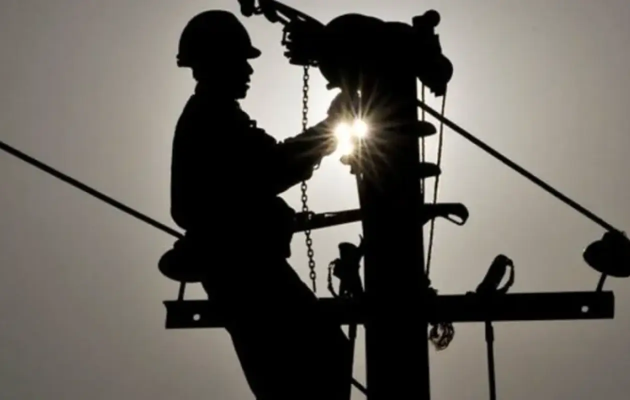 Soromane plongé dans le noir depuis 10 jours : les populations interpellent la CIE pour un rétablissement urgent de l’électricité