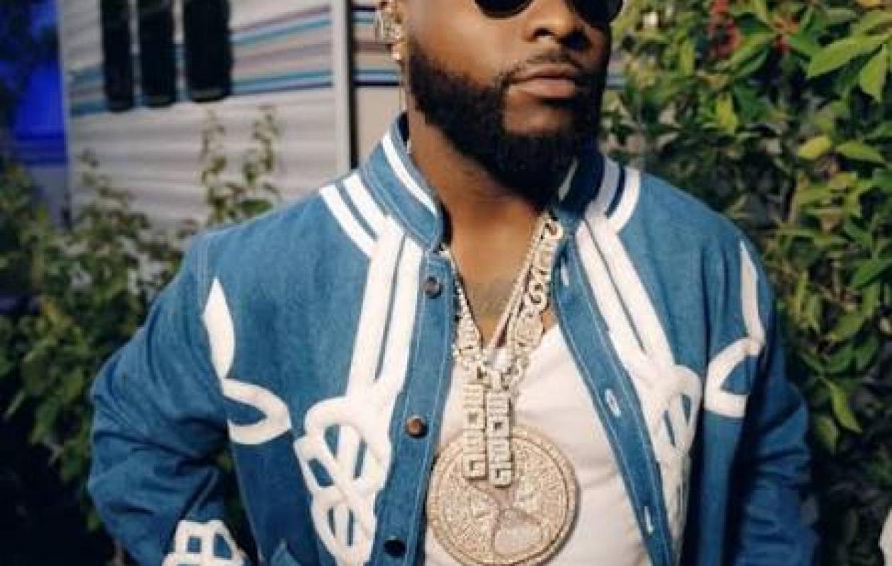 Nigeria: le chanteur Davido ciblé par des critiques pour avoir dénoncé les enlèvements d'écoliers
