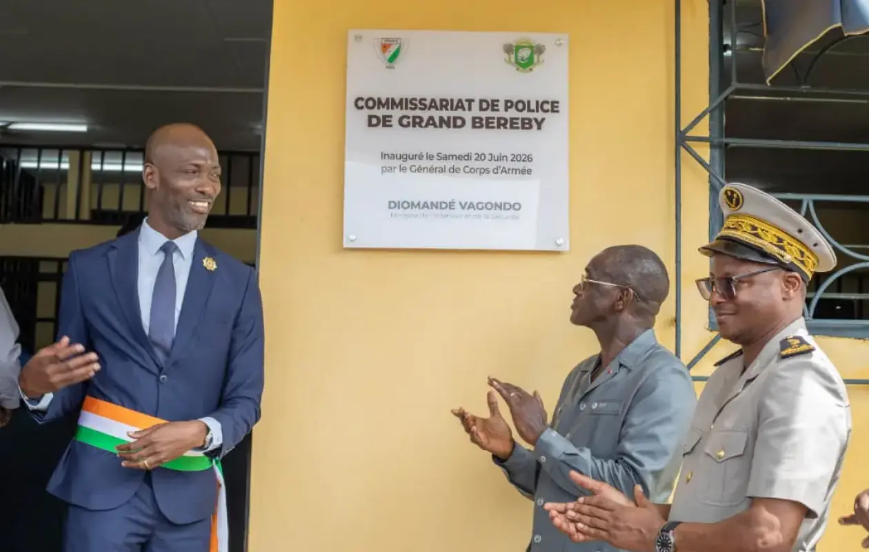 Sécurité dans le Sud-Ouest : Le ministre Vagondo Diomandé inaugure deux commissariats