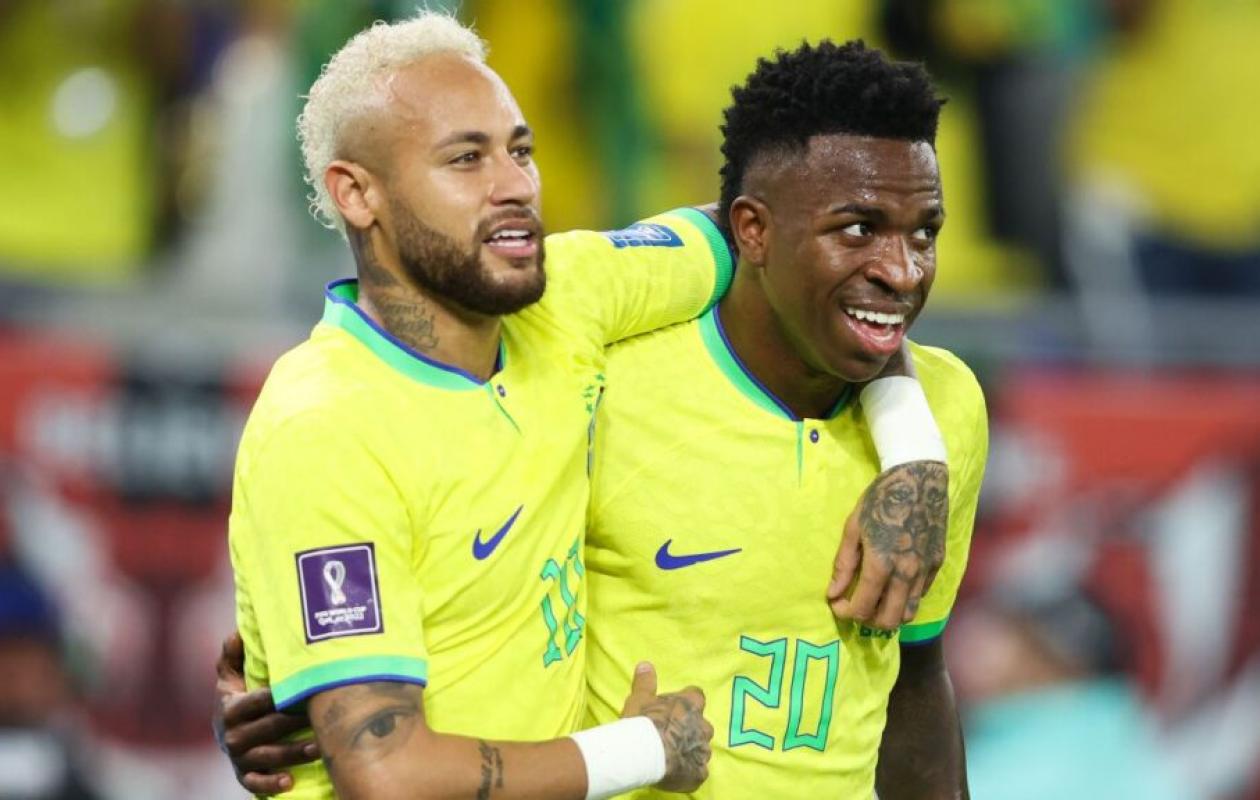 Mondial 2026 : Neymar et Vinícius enlevés par des extraterrestres ? La prédiction lunaire d'une voyante brésilienne