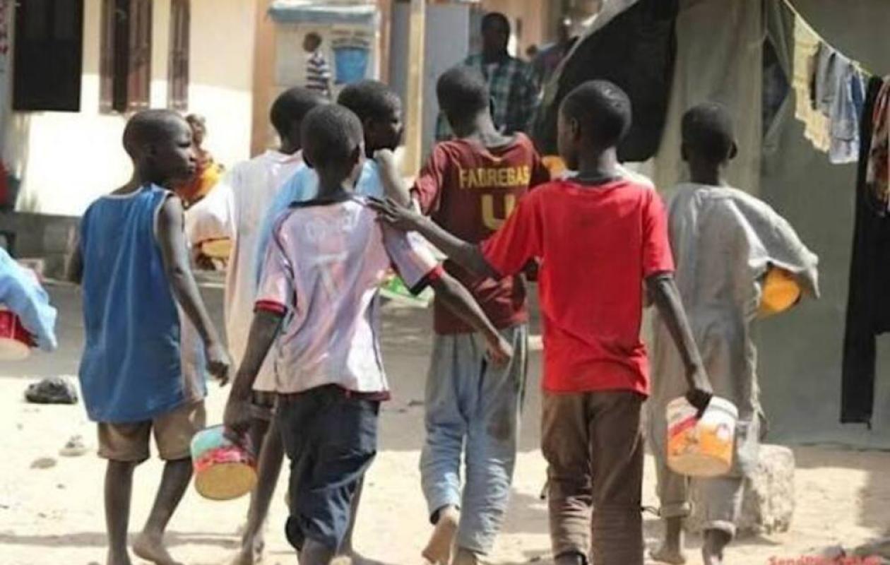 Mali : le gouvernement lance un vaste plan pour mettre fin à la mendicité, avec un accent sur la protection des enfants