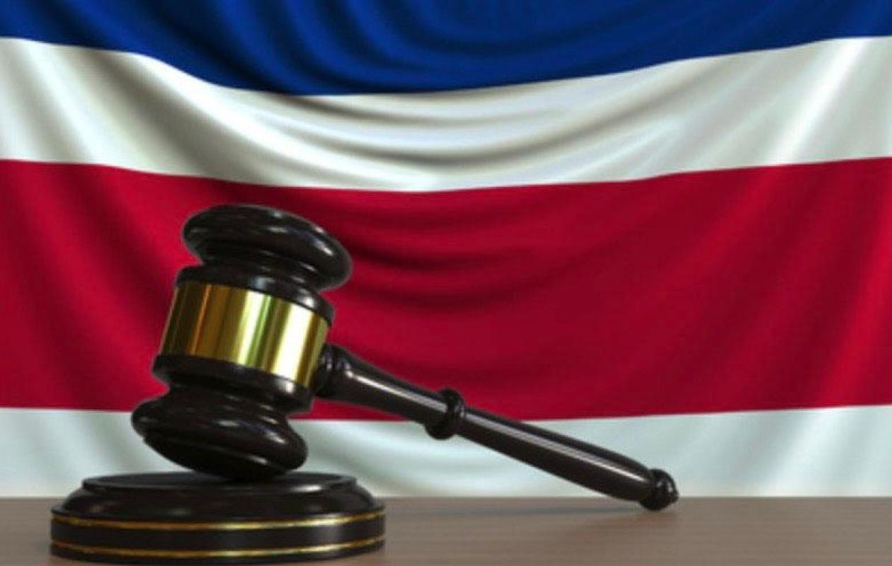 Un maire condamné à sept ans de prison pour corruption à la voiture de fonction !