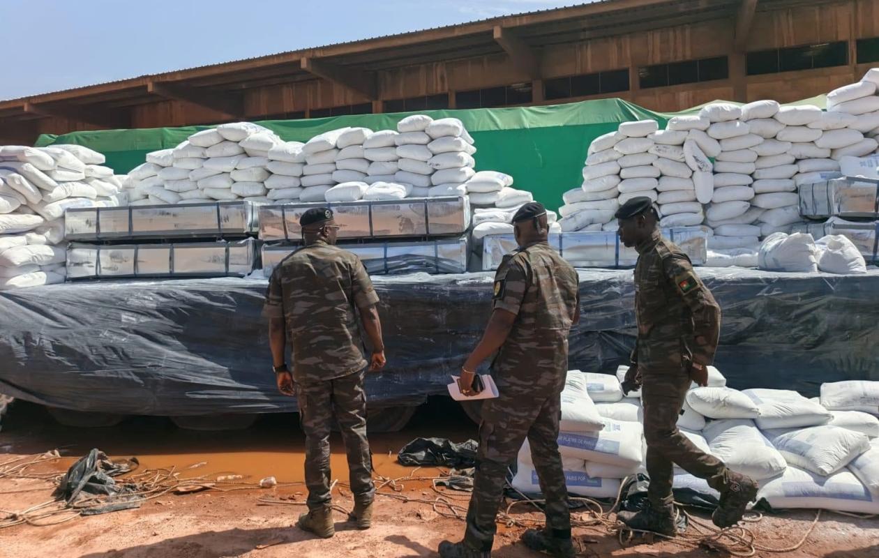 Burkina Faso : La Douane saisit près de 50 000 tôles dissimulées dans des cargaisons de plâtre