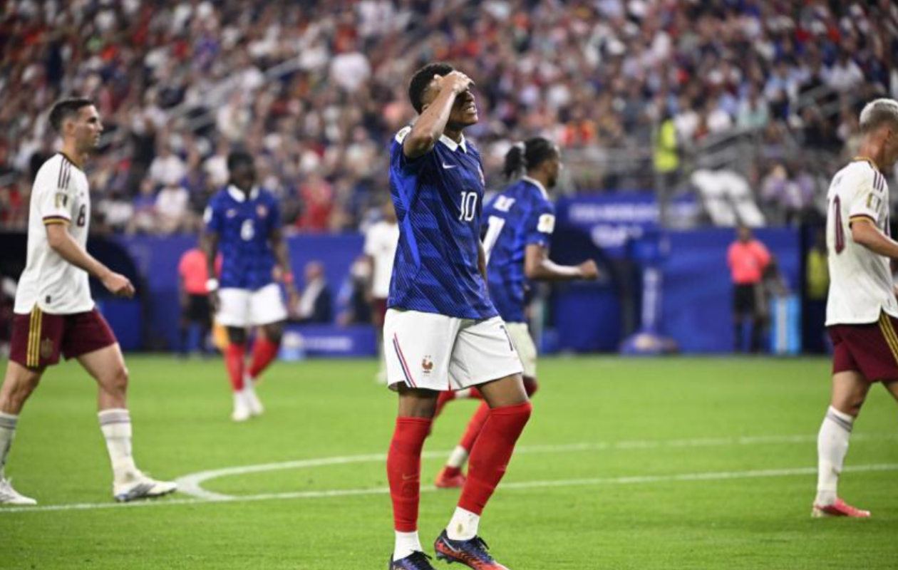 L'équipe de France surclassée par l'Espagne et éliminée en demi-finales de la Coupe du monde