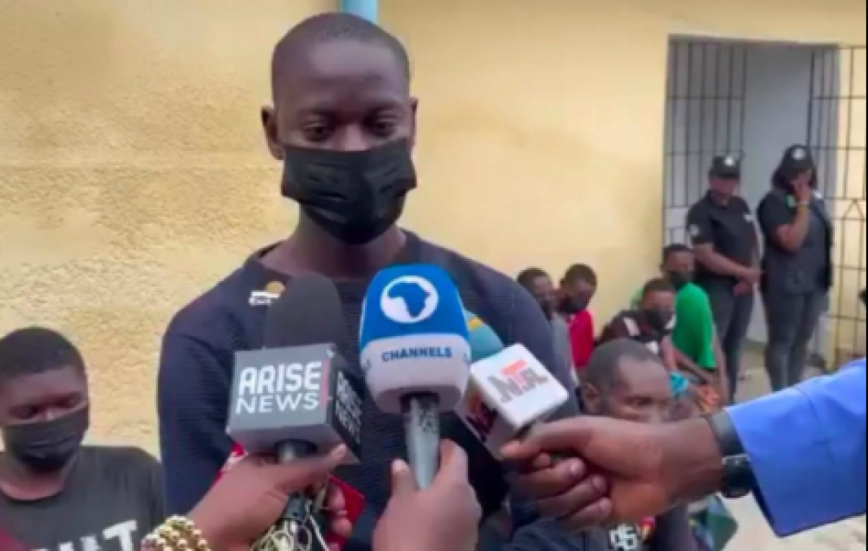 Nigeria : après avoir vendu un rein pour 1,7 million de nairas il revend son téléphone pour rentrer à Abuja